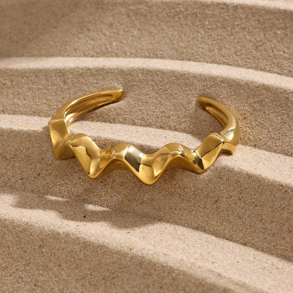 Stainless Steel Corrugated Open Bracelet With Electroplating Treatment