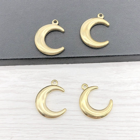 Stainless Steel Crescent Pendant Jewelry Accessories For Men And Women Electroplating Diy