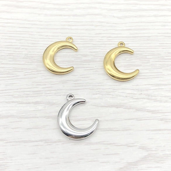Stainless Steel Crescent Pendant Jewelry Accessories For Men And Women Electroplating Diy