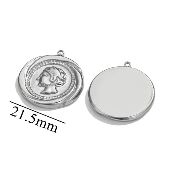 Stainless Steel Crown Coin Round Pendant Jewelry Accessories For Women With Electroplating Treatment Cartoon Character Style