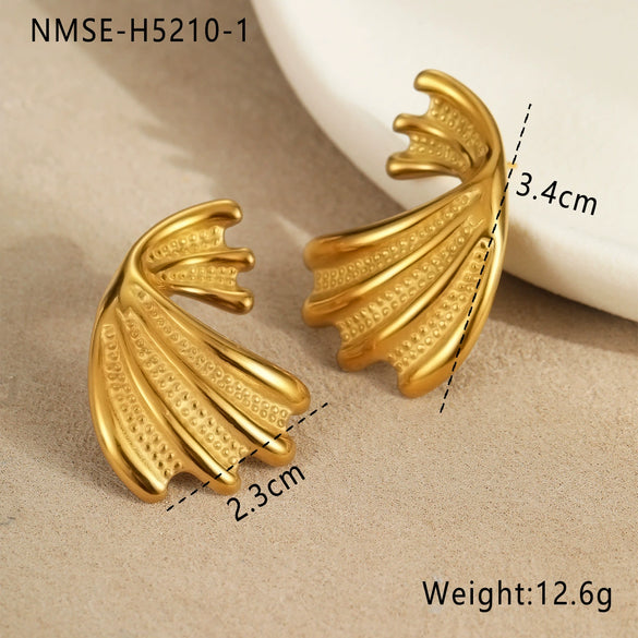 Stainless Steel Cshaped Geometric Wave Retro Fashion Women's Electroplated Earrings