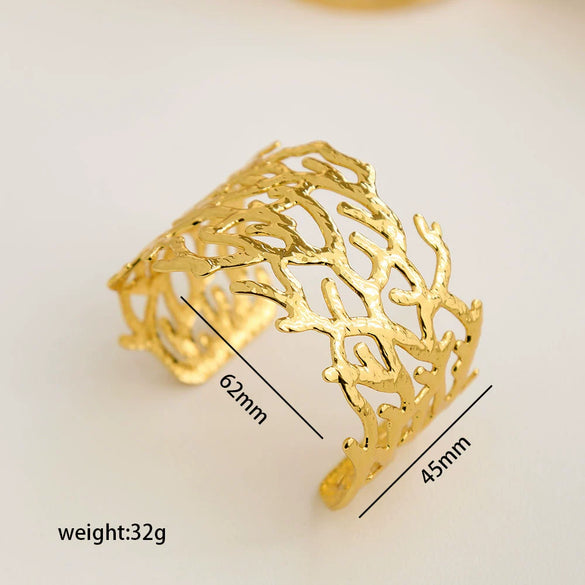 Stainless Steel Cut Out Leaf Open Bracelet With Electroplating And Simple Retro Design