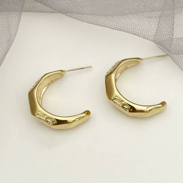Stainless Steel Embossed Geometric Cshaped Earrings With Electroplating