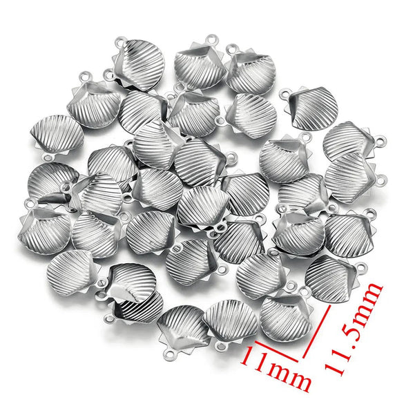 Stainless Steel Fan Shell Pendant Handmade Jewelry With 18K Gold Plated And Electroplating Treatment