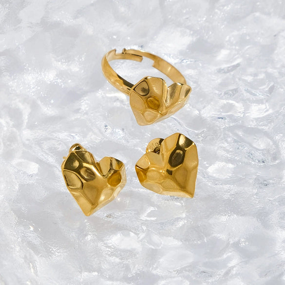 Stainless Steel Fashion Love Embossed Earrings With Electroplating Treatment