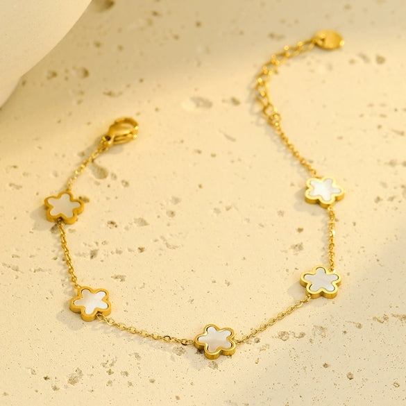 Stainless Steel Fashion Ol Style Fiveleaf Petals Fritillaria Bracelet With Electroplating