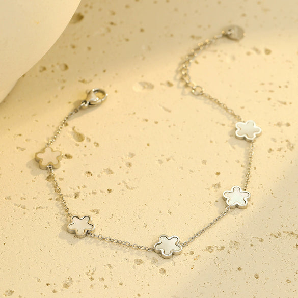 Stainless Steel Fashion Ol Style Fiveleaf Petals Fritillaria Bracelet With Electroplating