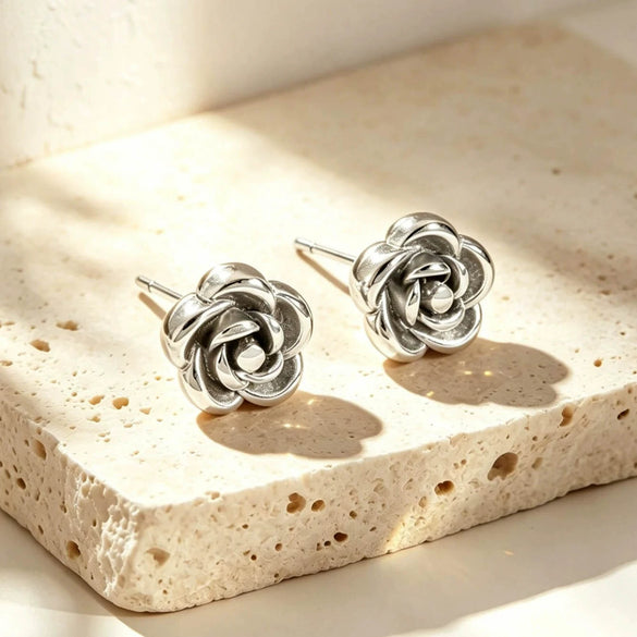 Stainless Steel Floral Necklace And Earring Set For Women Simple Flower Jewelry With Electroplated Finish And Box Chain