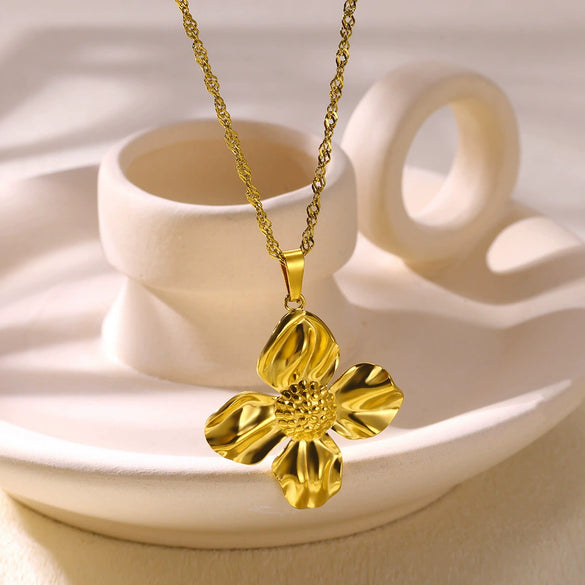 Stainless Steel Flower Butterfly Bee Pendant Necklace Electroplating Vacation Style