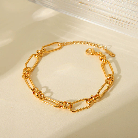 Stainless Steel Geometric Cross Buckle Bracelet Vacuum Plated 18K Gold Jewelry For Women