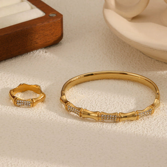 Stainless Steel Geometric Diamondencrusted Bracelet And Ring Set Highgrade Style
