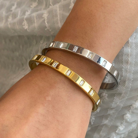 Stainless Steel Geometric Electroplated Buckle Bracelet