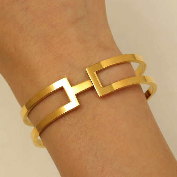 Stainless Steel Geometric Electroplated Wide Face Spring Open Bracelet