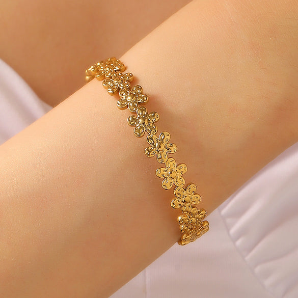 Stainless Steel Geometric Electroplated Wide Face Spring Open Bracelet