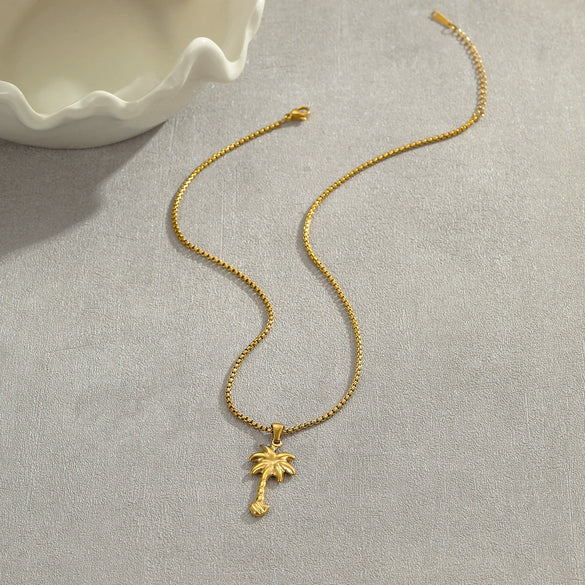 Stainless Steel Geometric Fishtail Pendant Necklace Electroplated With 18K Gold For Women