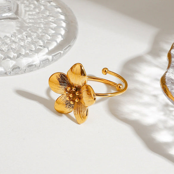Stainless Steel Geometric Flower Ring For Women With Electroplating Design