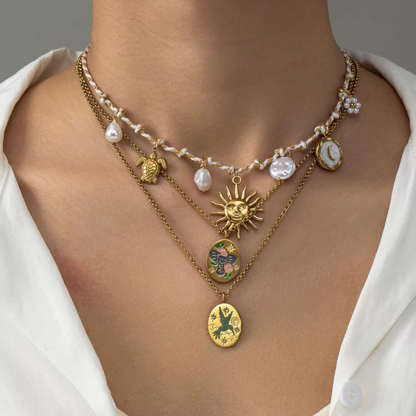 Stainless Steel Geometric Hand Painted Flower Love Pendant Necklace With Regular Chain And Electroplating