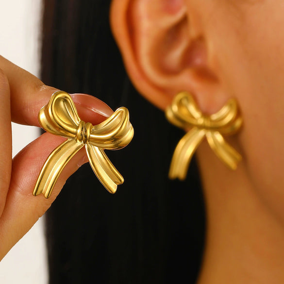 Stainless Steel Geometric Heart Shape Electroplated Women's Earrings Stud