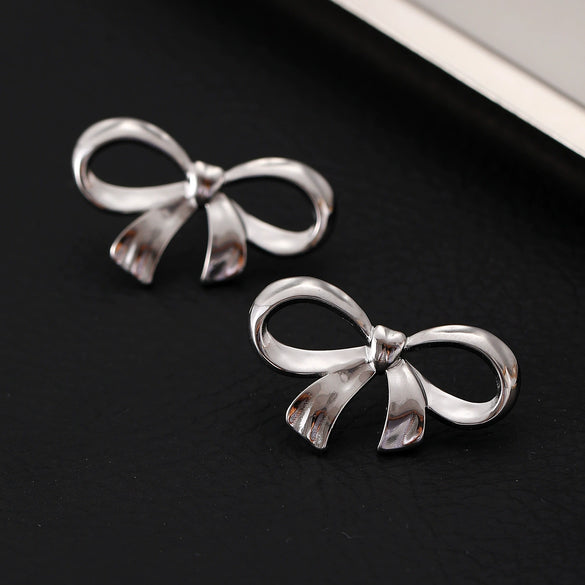 Stainless Steel Geometric Heart Shape Electroplated Women's Earrings Stud