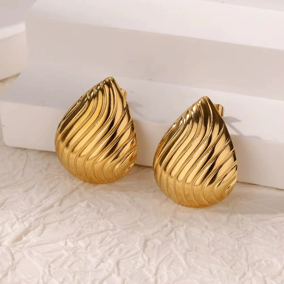 Stainless Steel Geometric Heart Striped Earrings For Women With Electroplating Design