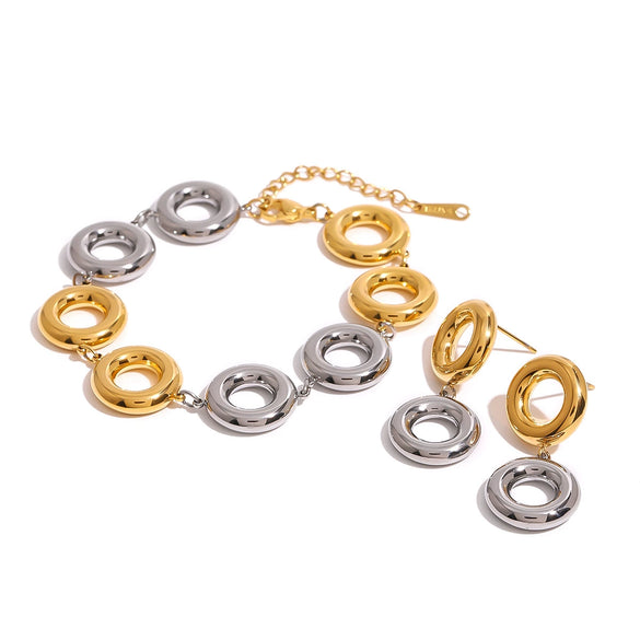 Stainless Steel Geometric Jewelry Ring Pendant Earrings And Bracelet With Gold And Silver Contrast And Electroplating Treatment For Women