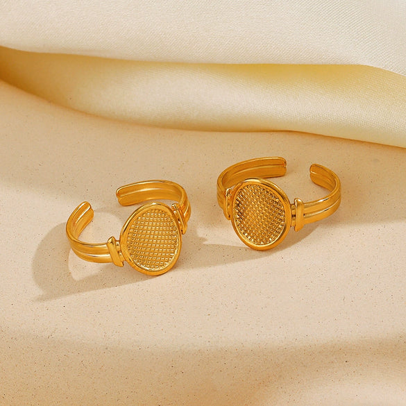 Stainless Steel Geometric Oval Ring For Women With Oil Pressure Treatment