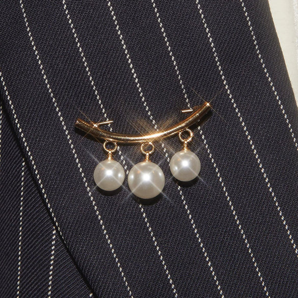 Stainless Steel Geometric Pearl Pendant Brooch With Electroplating Design
