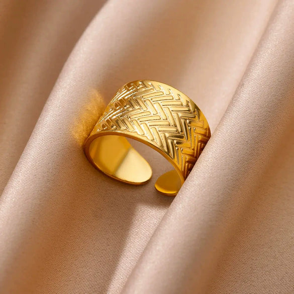 Stainless Steel Geometric Ring Jewelry 18K Goldplated Stylish Simple Asymmetrical Unisex