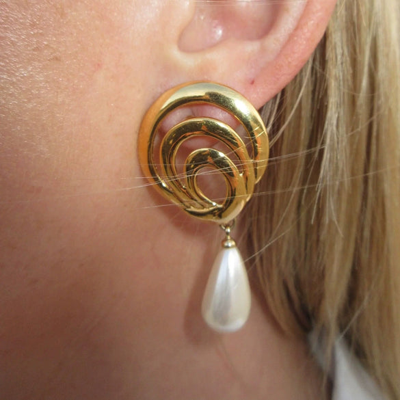 Stainless Steel Geometric Spiral Hollow Pearl Pendant Earrings With Electroplating For Women