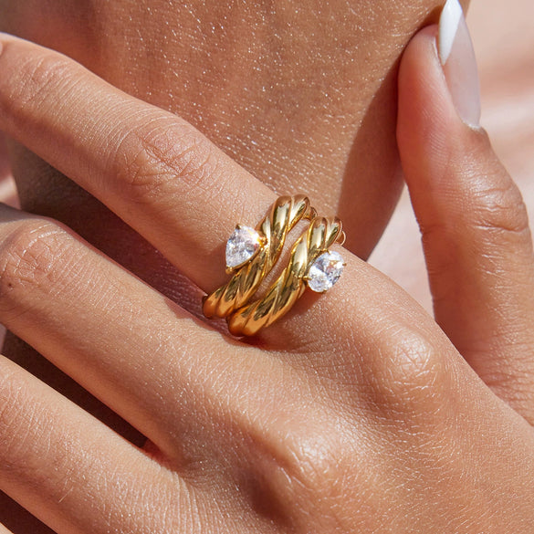 Stainless Steel Geometric Zircon Ring Electroplated Jewelry For Women