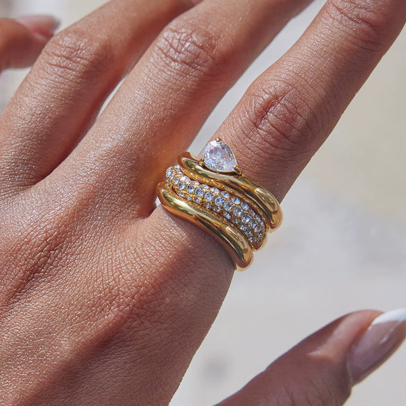 Stainless Steel Geometric Zircon Ring Electroplated Jewelry For Women