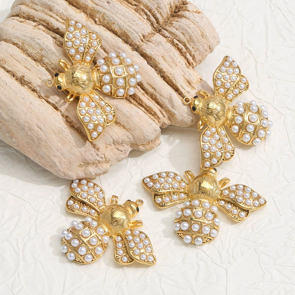 Stainless Steel Gold Bee Pendant Necklace Highend Electroplated Jewelry Accessories