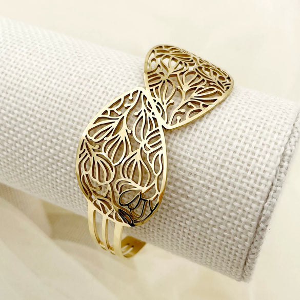 Stainless Steel Gold Plated Hollow Leaves Retro Bracelet For Women