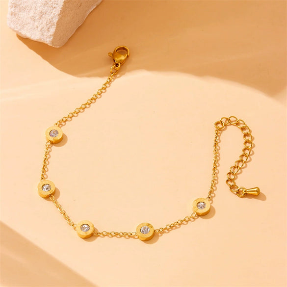 Stainless Steel Gold Plated Jewelry Set With Regular Chain For Women In Fashion Ol Style And Geometric Design