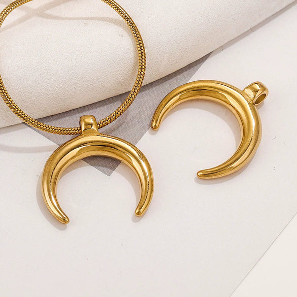 Stainless Steel Gold Polished Moon Pendant Necklace Jewelry Accessories
