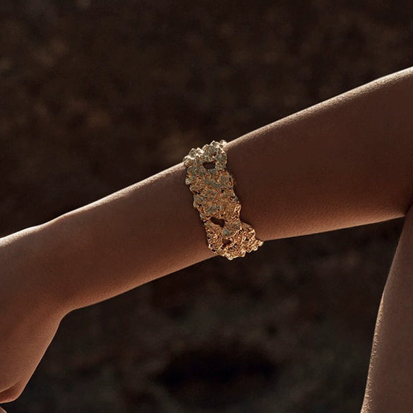 Stainless Steel Hammer Pattern Open Bracelet Electroplated Light Luxury Highend Geometric Style