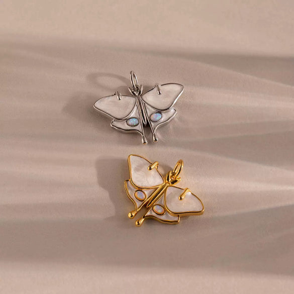 Stainless Steel Heart Butterfly Pendant Animal Necklace With Vacuum Electroplated 18K Gold Color Retention