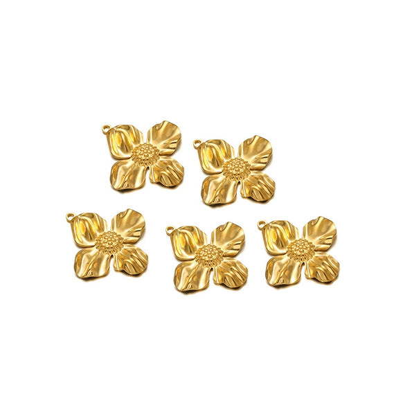 Stainless Steel Heart Leaf Flower Pendant Jewelry For Women With Electroplating Treatment