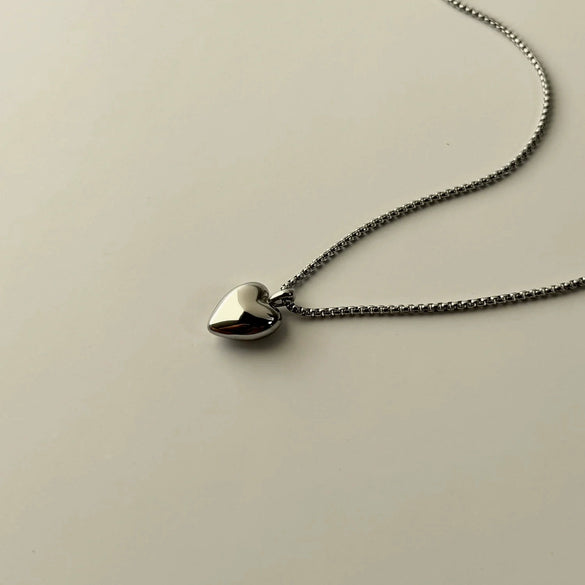 Stainless Steel Heart Pendant Necklace Double Sided Heart Retro Style Furnace Vacuum Plating Jewelry For Women