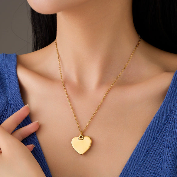 Stainless Steel Heart Shape Fashion Clavicle Chain Pendant Necklace With Electroplating