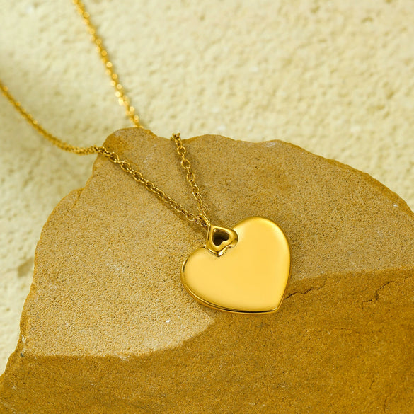 Stainless Steel Heart Shape Fashion Clavicle Chain Pendant Necklace With Electroplating