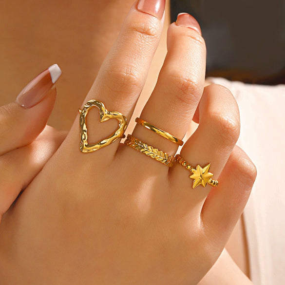 Stainless Steel Heart Shaped Hip Hop Ring For Women With Electroplating