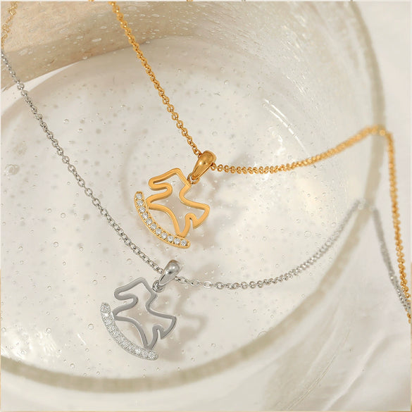 Stainless Steel Heart Shaped Pony Necklace For Women With Electroplated Carousel Design And Cross Chain