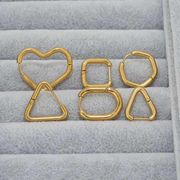 Stainless Steel Heart Shaped Simple Geometric Electroplated Earrings For Men And Women