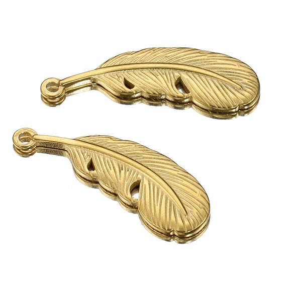Stainless Steel Heart Shaped Vintage Jewelry Accessories Pendant With Electroplating