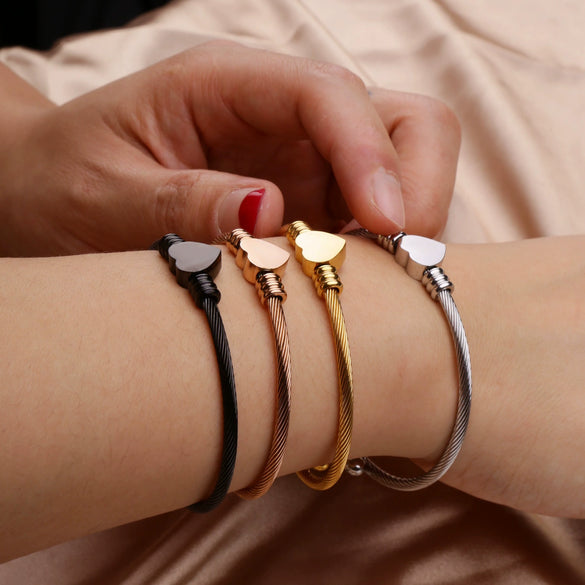 Stainless Steel Heartshaped Braided Bracelet Jewelry Electroplating
