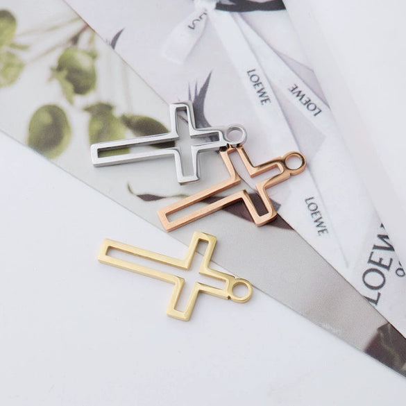 Stainless Steel Hollow Cross Pendant Hip Hop Necklace Women Jewelry Accessories Fine Polishing