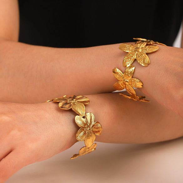 Stainless Steel Hollow Leaves Flower Bow Opening Bracelet Electroplated