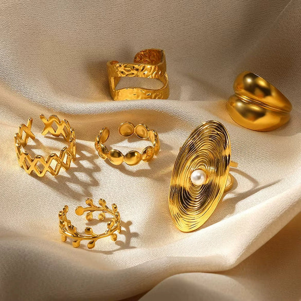 Stainless Steel Imitation Pearl Exaggerated Geometric Ring With Pleated Texture And Electroplating
