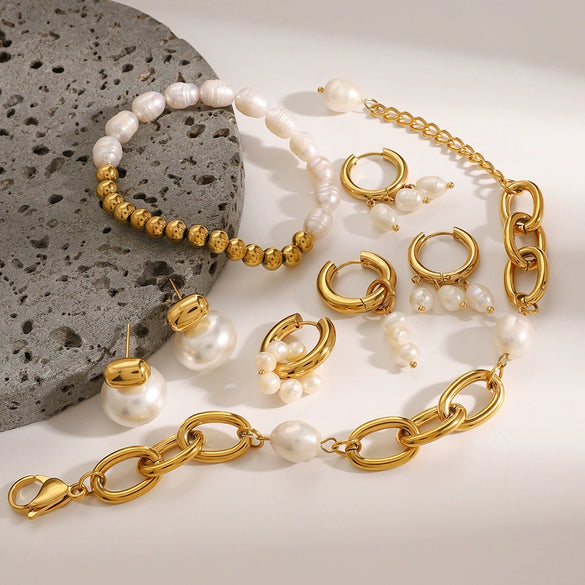 Stainless Steel Jewelry Bracelet And Earrings With Geometric Design And Electroplating For Women